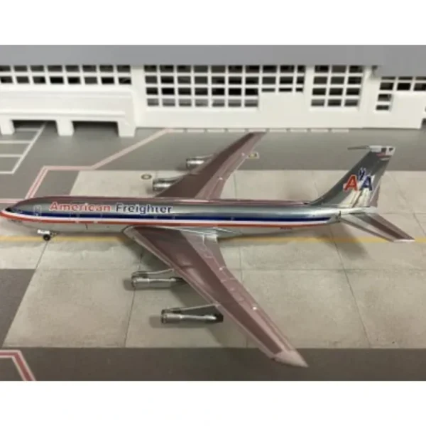 Aero Classics 1:400 American Airlines Boeing 720 N7547A - Miniature Marvels: Airplane Models & Painted Dice* Airplane Model