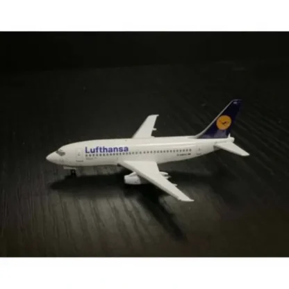 Aero Classics AC411045 1:400 Lufthansa Boeing 737-200 - Miniature Marvels: Airplane Models & Painted Dice* Airplane Model