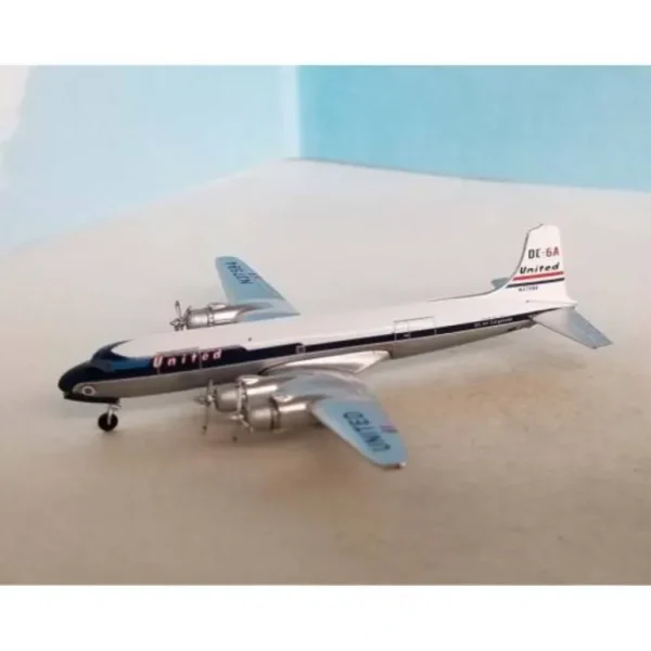 Aero Classics AC419957 1:400 United Cargo DC-6 - Miniature Marvels: Airplane Models & Painted Dice* Airplane Model