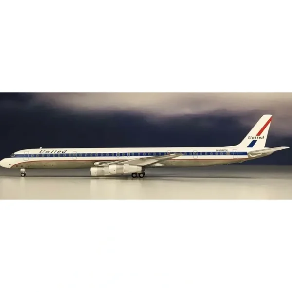 Aero Classics AC219549B 1:200 United Airlines DC-8-61 N8082U - Miniature Marvels: Airplane Models & Painted Dice* Airplane Model