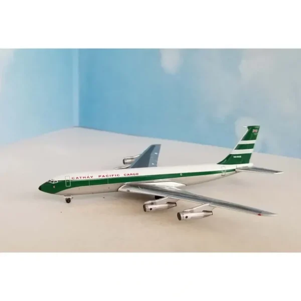 Aero Classics BBX41617 1:400 Cathay Pacific cargo Boeing 707 - Miniature Marvels: Airplane Models & Painted Dice* Airplane Model