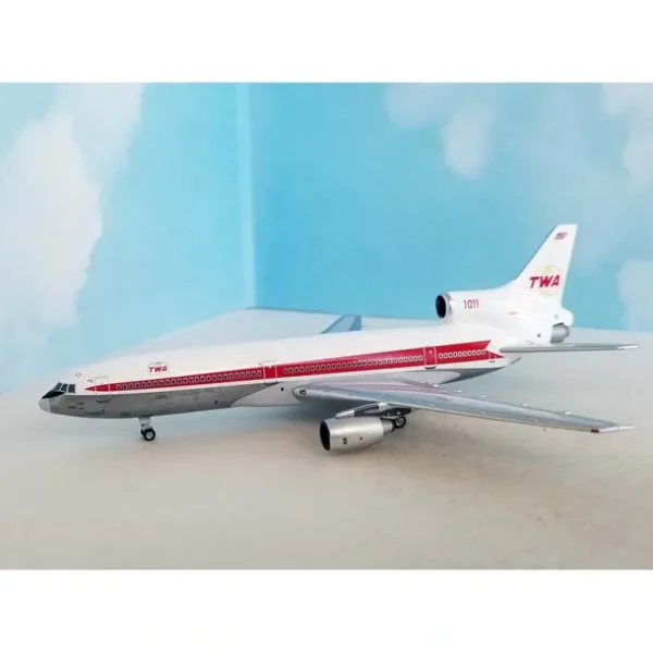 Aero Classics BBX41632 1:400 TWA L1011 Twin Globes - Miniature Marvels: Airplane Models & Painted Dice* Airplane Model