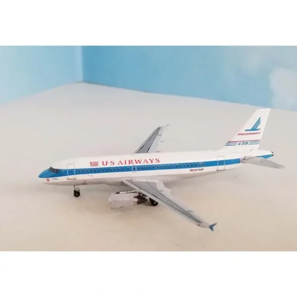 Aero Classics BBX41605 1:400 US Airways / Piedmont Airbus A319 - Miniature Marvels: Airplane Models & Painted Dice* Airplane Model