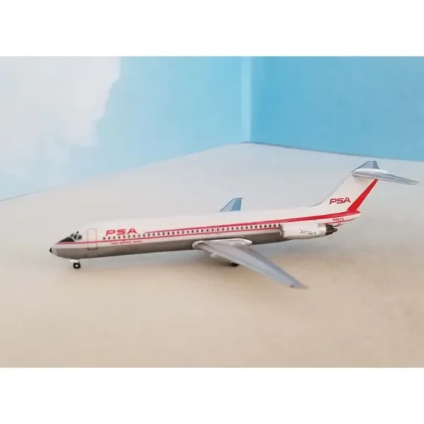 Aero Classics PSA DC-9-32 - Miniature Marvels: Airplane Models & Painted Dice* Airplane Model