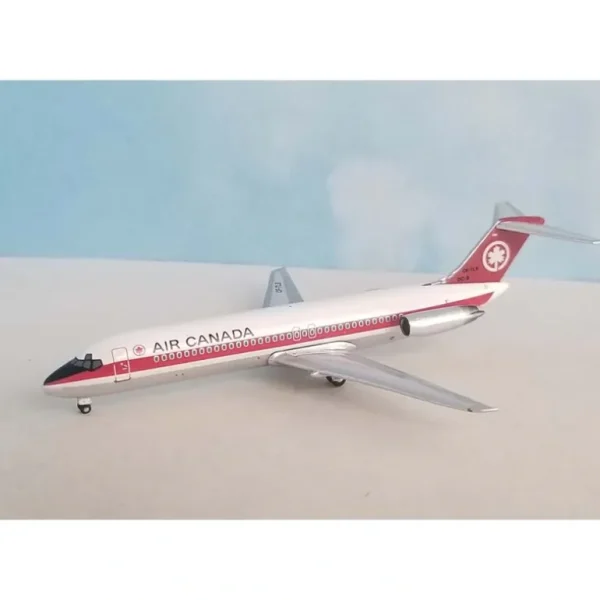 AeroClassics AC411292 1:400 Air Canada DC-9-32 CF-TLB - Miniature Marvels: Airplane Models & Painted Dice* Airplane Model
