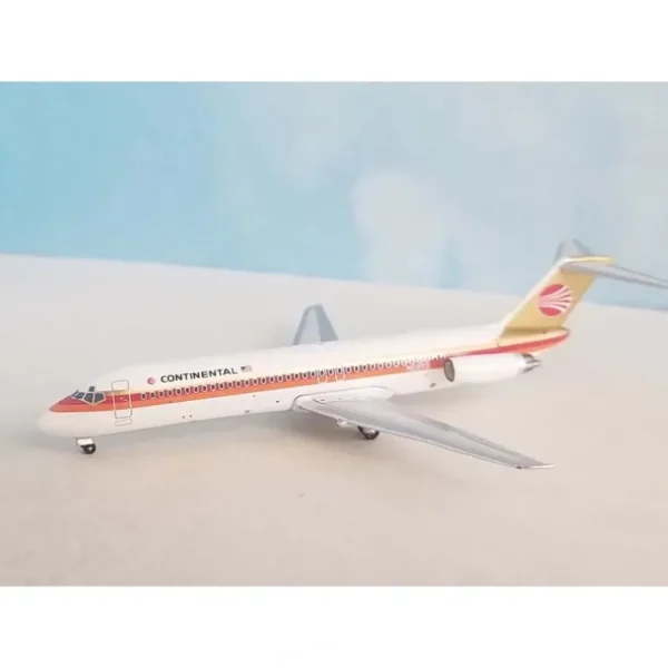 Aeroclassics AC411323 1:400 Continental Airlines DC-9-32 N531TX - Miniature Marvels: Airplane Models & Painted Dice* Airplane Model
