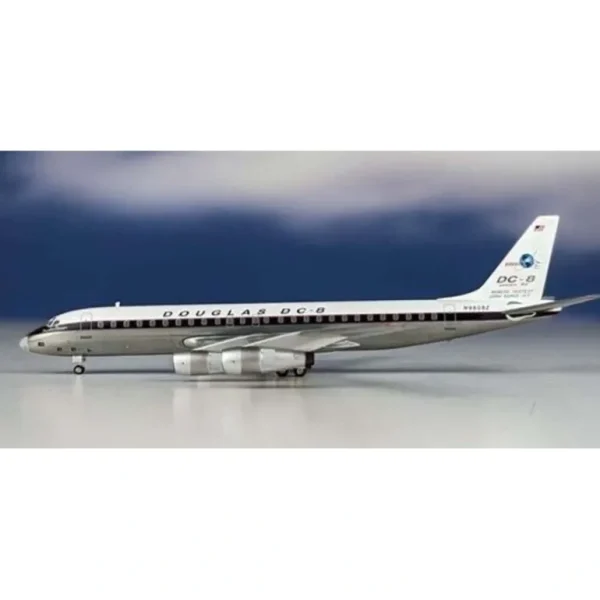 AeroClassics Ac211164 1:200 Douglas House Colors Douglas DC-8-30 N9608Z - Miniature Marvels: Airplane Models & Painted Dice* Airplane Model