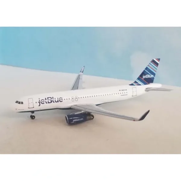 Aeroclassics AC411268 1:400 Jetblue A320 N821JB - Miniature Marvels: Airplane Models & Painted Dice* Airplane Model