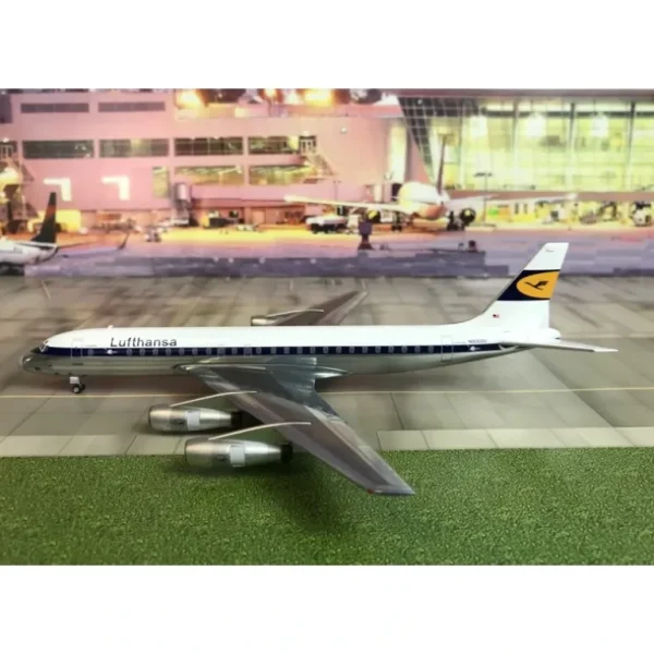 AeroClassics AC19141 1:200 Lufthansa Douglas DC-8-50 N8008D - Miniature Marvels: Airplane Models & Painted Dice* Airplane Model
