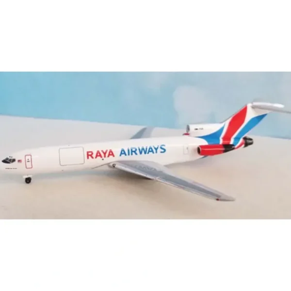 AeroClassics AC411334 1:400 Raya Airways Boeing 727-200F 9M-TGE - Miniature Marvels: Airplane Models & Painted Dice* Airplane Model
