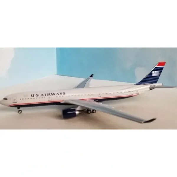 AeroClassics BBX41646 1:400 US Airways Airbus A330-300 N275AY - Miniature Marvels: Airplane Models & Painted Dice* Airplane Model