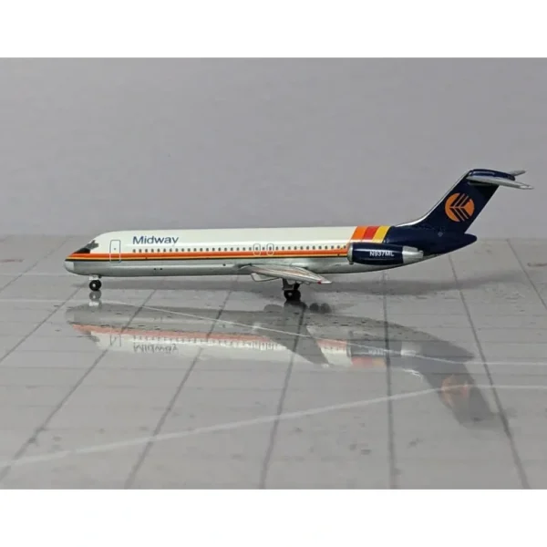 Aeroclassics Net Model N937ML 1:400 Midway Metrolink DC-9-32 - Miniature Marvels: Airplane Models & Painted Dice* Airplane Model