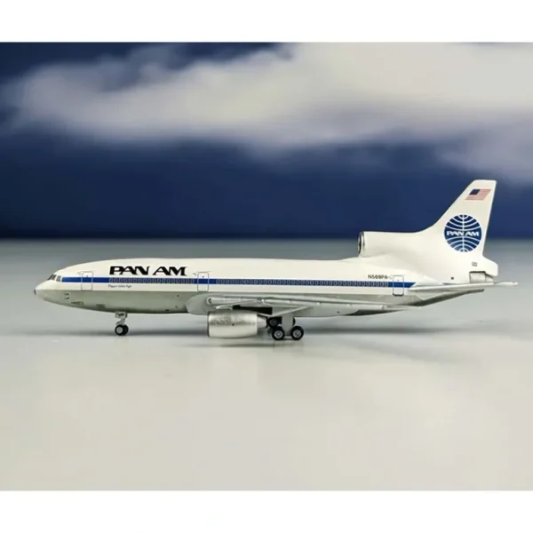 AeroClassics PAMC1509 1:400 Pan Am Lockheed L-1011 N509PA - Miniature Marvels: Airplane Models & Painted Dice* Airplane Model
