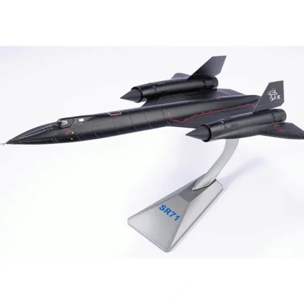 Air Force 1 AF1-0088F 1:72 USAF SR-71 Blackbird 61-7960 - Miniature Marvels: Airplane Models & Painted Dice* Airplane Model