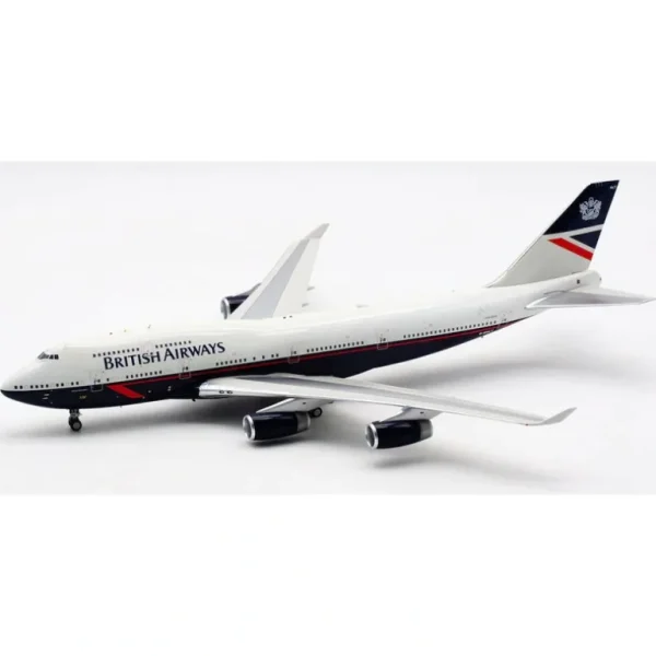 *ARD200 ARDBA33 1:200 British Airways Boeing 747-400 - Miniature Marvels: Airplane Models & Painted Dice* Airplane Model