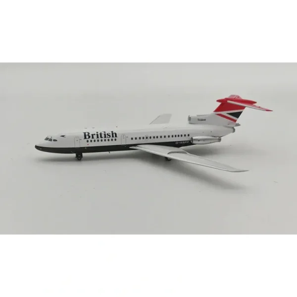 ARD200 ARDBA73 1:200 British Airways Hawker Siddeley HS-121 Trident 1C - Miniature Marvels: Airplane Models & Painted Dice* Airplane Model