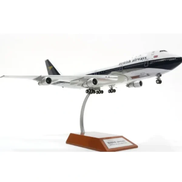 ARD200 ARD2025P 1:200 British Airways Boeing 747-100 - Miniature Marvels: Airplane Models & Painted Dice* Airplane Model