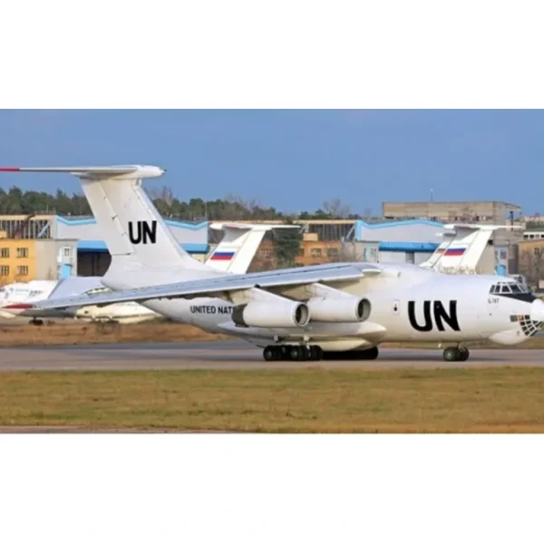AviaBoss A2009 1:200 United Nations IL-76T RA-76457 - Miniature Marvels: Airplane Models & Painted Dice* Airplane Model