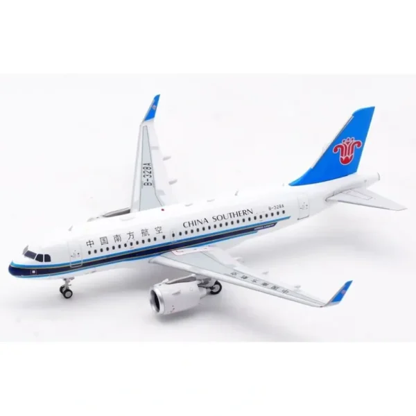 Aviation200 AV2076 1:200 China Southern Airlines Airbus A319-153N - Miniature Marvels: Airplane Models & Painted Dice* Airplane Model