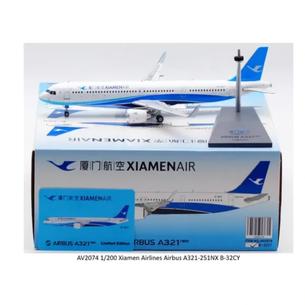 Aviation200 AV2074 1:200 Xiamen Airlines Airbus A321-251NX - Miniature Marvels: Airplane Models & Painted Dice* Airplane Model