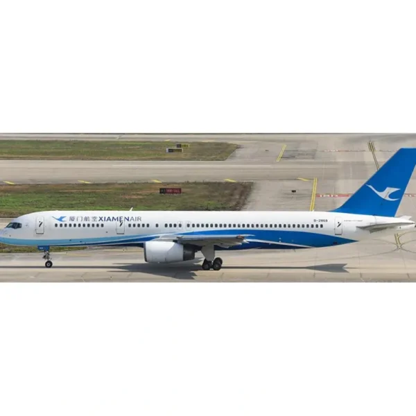 Aviation200 AV2054 1:200 Xiamen Airlines Boeing 757-25C - Miniature Marvels: Airplane Models & Painted Dice* Airplane Model
