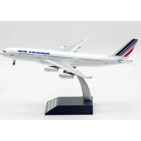 B Models B-342-AF-02 1:200 Air France A340-200 - Miniature Marvels: Airplane Models & Painted Dice* Airplane Model