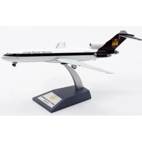 *B Models B-722-UPS-207 1:200 727 N207UP - Miniature Marvels: Airplane Models & Painted Dice* Airplane Model
