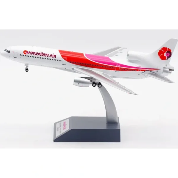 *B-Models 1:200 B-1011-HA-766 Hawaiian Air L-1011 - Miniature Marvels: Airplane Models & Painted Dice* Airplane Model