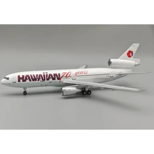B-Models B-103-061 1:200 Hawaiian Air McDonnell Douglas DC-10-30 N12061 - Miniature Marvels: Airplane Models & Painted Dice* Airplane Model