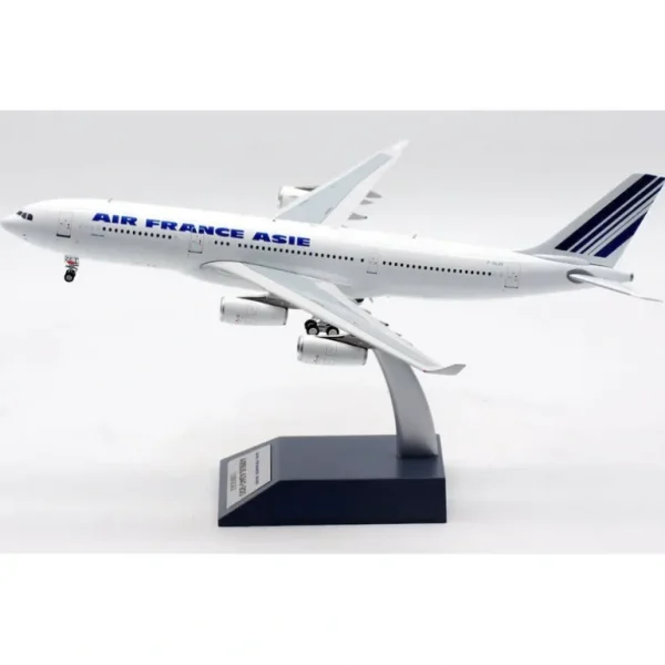 B-Models B-342-AF-01 Air France Asie A340-200 F-GLZE - Miniature Marvels: Airplane Models & Painted Dice* Airplane Model