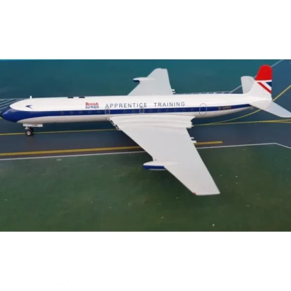 *B-Models B-106-BA-1218 1:200 British Airways DH-106 Comet - Miniature Marvels: Airplane Models & Painted Dice* Airplane Model