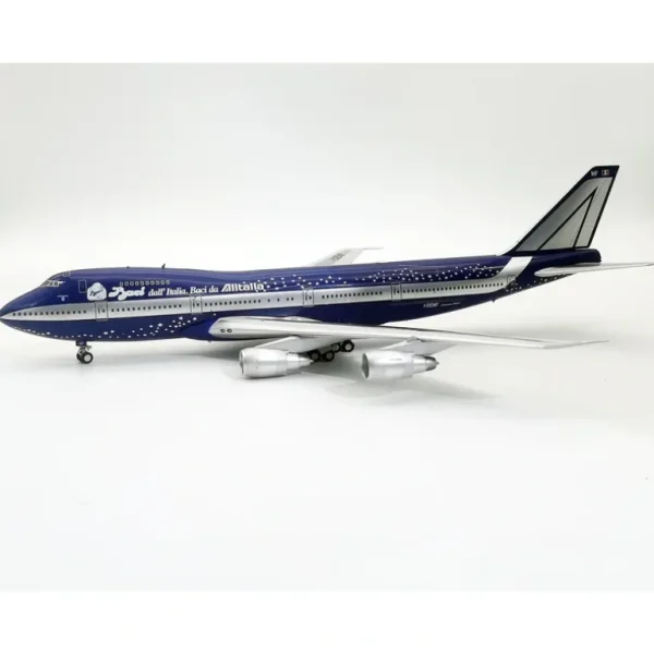 B-Models B-BACI-MF 1:200 Alitalia Boeing 747-243BM - Miniature Marvels: Airplane Models & Painted Dice* Airplane Model