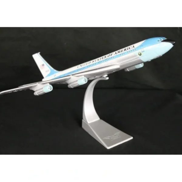 Corgi AA32901 1:144 Boeing VC-137C 'Air Force One' - Miniature Marvels: Airplane Models & Painted Dice* Airplane Model