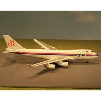 Dragon Models 55072 1:400 Cargolux Boeing 747-200 LX-ICV - Miniature Marvels: Airplane Models & Painted Dice* Airplane Model