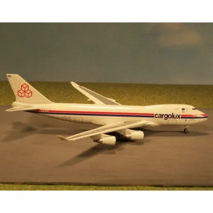 Dragon Models 55072 1:400 Cargolux Boeing 747-200 LX-ICV - Miniature Marvels: Airplane Models & Painted Dice* Airplane Model