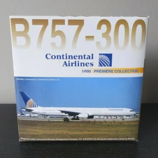 Dragon Models 55453 1:400 Continental Airlines Boeing 757-300 - Miniature Marvels: Airplane Models & Painted Dice* Airplane Model