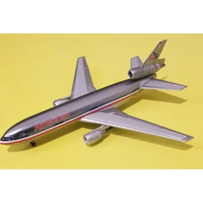 Dragon Wings 55165-03 1:400 American Airlines DC-10-30 N137AA - Miniature Marvels: Airplane Models & Painted Dice* Airplane Model