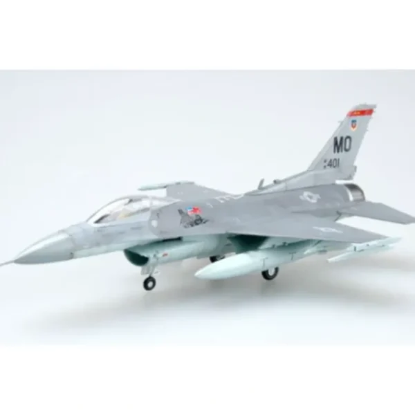 Easy Models 37125 1:72 USAF F-16C Fighting Falcon USAF, #91-0401 - Miniature Marvels: Airplane Models & Painted Dice* Airplane Model