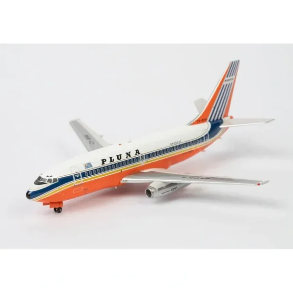 *El Aviador EAVBHM 1:200 Pluna CX-BHM 737-200 - Miniature Marvels: Airplane Models & Painted Dice* Airplane Model
