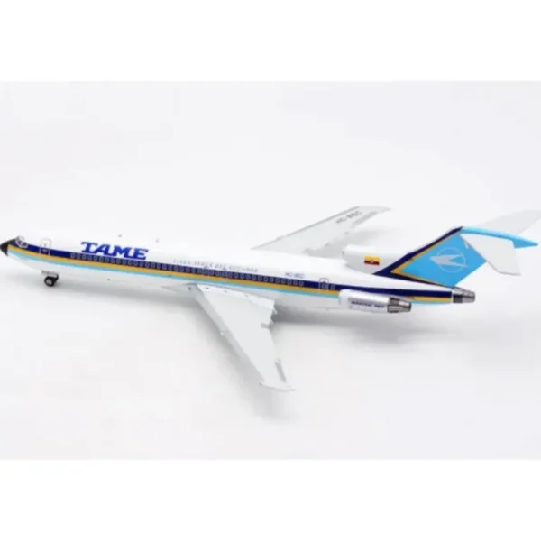 El Aviador EAVBSC 1:200 Tame Boeing 727-200 FAE-788 - Miniature Marvels: Airplane Models & Painted Dice* Airplane Model