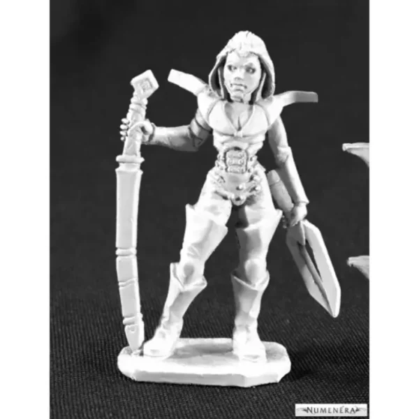 Online Female Glaive w/ Katana: Numenera RPR 62118 - Miniature Marvels: Airplane Models & Painted Dice Miniature