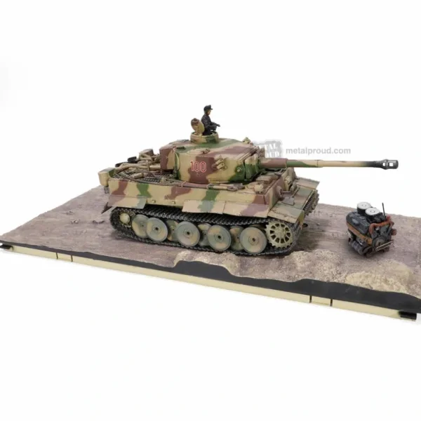 Forces of Valor MP-912043C 1:32 German Sd.kfz.181 Tiger - Miniature Marvels: Airplane Models & Painted Dice* Airplane Model