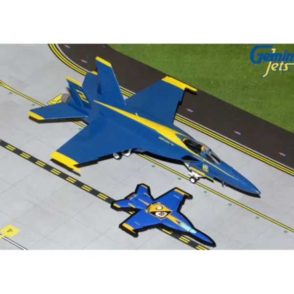 Gemini Aces GAUSM10003 1:72 U.S Navy F/A-18E Super Hornet "Blue Angels" - Miniature Marvels: Airplane Models & Painted Dice* Airplane Model