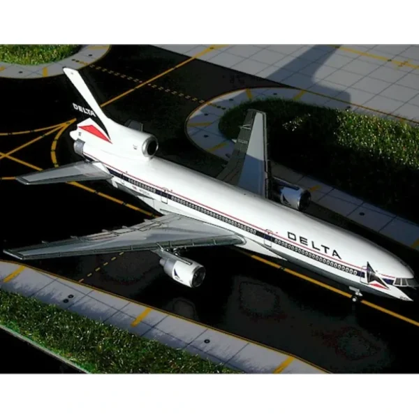 Gemini Jets 355 7378 1:400 Delta Lockheed L-1011-385 N728DA - Miniature Marvels: Airplane Models & Painted Dice* Airplane Model
