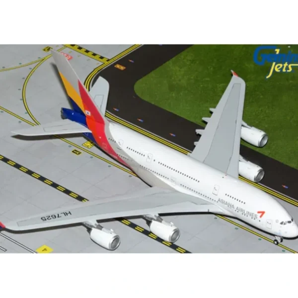 Gemini Jets G2AAR1201 1:200 Asiana Airlines Airbus A380-800 - Miniature Marvels: Airplane Models & Painted Dice* Airplane Model
