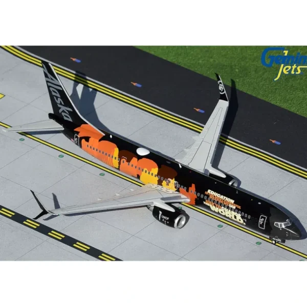 Gemini Jets G2ASA1016 1:200 Alaska Air Boeing 737-900ER N492AS "Our Commitment - Miniature Marvels: Airplane Models & Painted Dice* Airplane Model