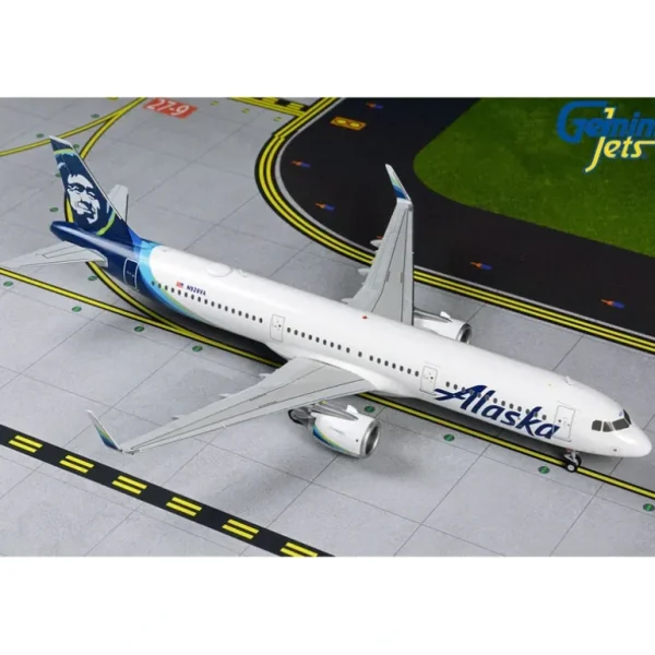 Gemini Jets G2ASA835 1:200 Alaska Airbus A321neo N928VA - Miniature Marvels: Airplane Models & Painted Dice* Airplane Model