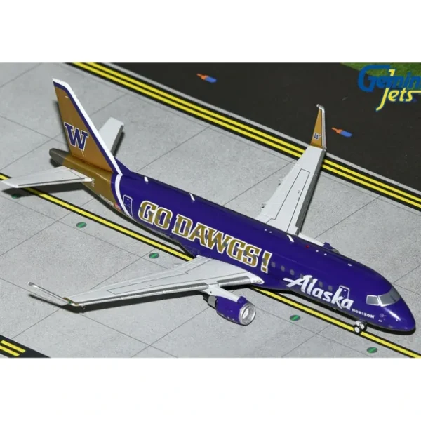 Gemini Jets G2ASA1287 1:200 Alaska Airlines Horizon Air ERJ-175LR N662QX "Univ. of Washington "Go Dawgs"" - Miniature Marvels: Airplane Models & Painted Dice* Airplane Model