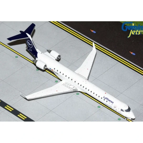 Gemini Jets G2CLH1013 1:200 Bombardier CRJ-900LR - Miniature Marvels: Airplane Models & Painted Dice* Airplane Model