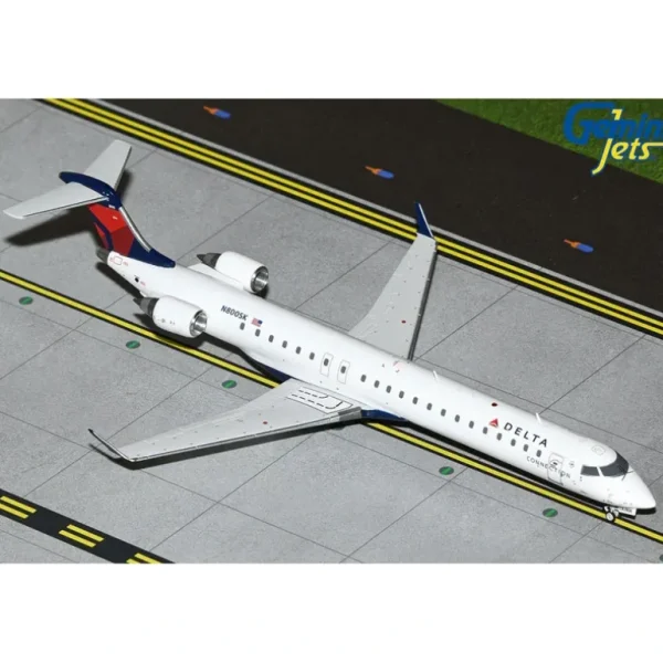Gemini Jets G2DAL1278 1:200 Delta Connection / SkyWest Airlines CR-J900LR N800SK - Miniature Marvels: Airplane Models & Painted Dice* Airplane Model